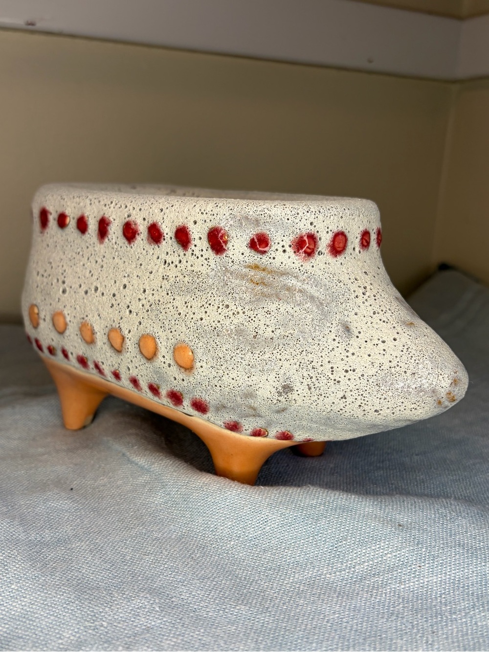 Anthropologie hedgehog Footed Planter Terracotta Feet -CHIP on foot